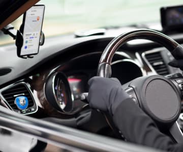 phone and car driver